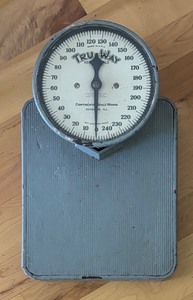 lot 210R image: Vintage Tru-Way Mechanical Scale