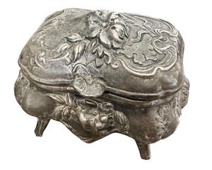 lot 9C image: Antique Victorian B&W Metal Art Nouveau Jewelry Casket  Antique B & W 1411 Jewelry Casket