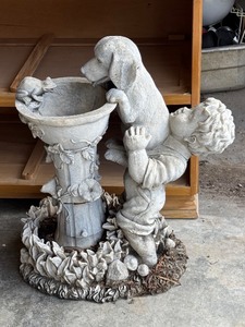 lot 99 image: Resin Garden Statue Boy and Dog at Birdbath