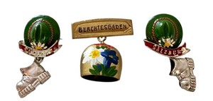 lot 303 image: Lot of 3 Vintage Austrian Souvenir Pins Salzburg and Berchtesgaden