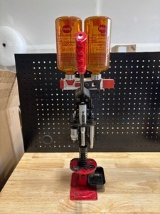 lot 1 image: Shotgun Reloader