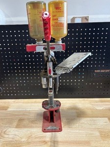 lot 2 image: Shotgun Reloader
