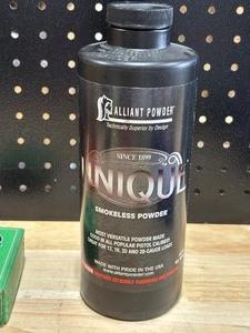 lot 15 image: Unique Smokeless Powder