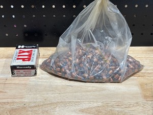 lot 44 image: .32 Caliber Bullets