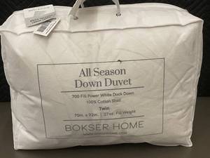 lot 6 image: Bokser Home All Season Twin Down Duvet, 700 Fill Power, 100% Cotton Shell
