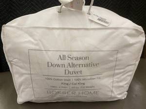 lot 16 image: Bokser Home All Season Down Alternative Duvet KingCal King 108x94in