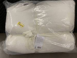 lot 28 image: FullQueen Linen Comforter and Sham Set with Cotton Sateen Back