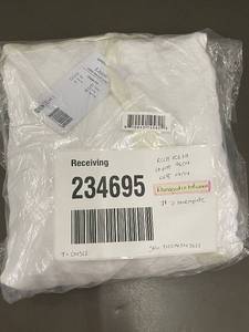 lot 41 image: 100% French Linen Cal King Sheet Set, Incomplete and Damaged
