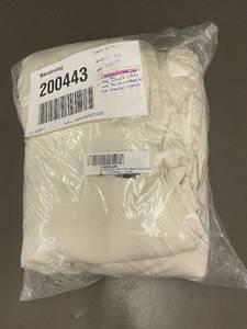 lot 72 image: French Linen and Cotton Duvet Cover & Sham Set FullQueen Cream
