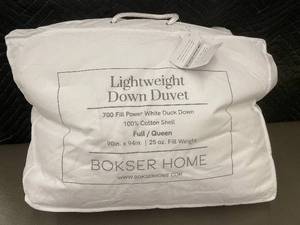 lot 93 image: Bokser Home Lightweight Down Duvet FullQueen 700 Fill Power