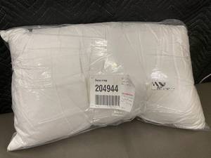 lot 98 image: 700 Fill Power Luxury White Duck Down King Bed Pillow - Medium