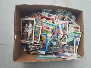 lot 64 image: sports cards