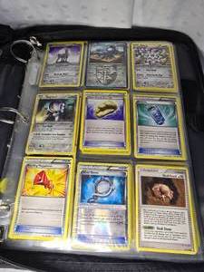 lot 84 image: pokeman cards