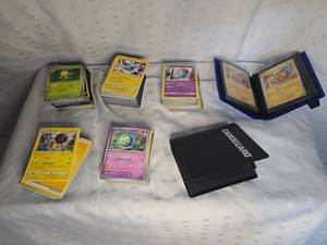 lot 85 image: pokeman cards