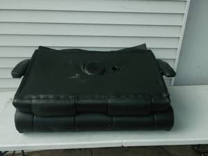 lot 5 image: gaming chair