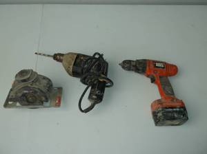 lot 10 image: black and decker  tools