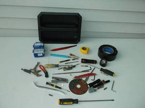lot 13 image: tool drawer contents