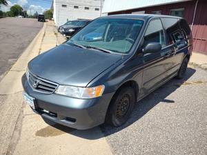 lot 7 image: 2004 Honda Odessey