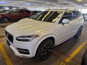 2019 Volvo XC90 T6 Momentum AWD