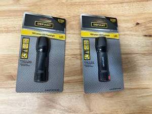 lot 107 image: Lot of 2 - 150 Lumen LED Flashlight