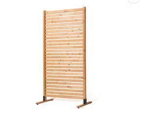 lot 98 image: Vevor Wooden Outdoor Privacy Screen