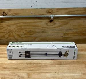 lot 169 image: YARDSMITH telescoping tripod sprinkler NEW
