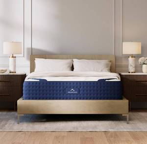 lot 1 image: DREAMCLOUD 12 King Mattress - Luxury Hybrid Gel Memory Foam - 365 Night Trial - Premium Pressure-Relieving Layers - Mattress in a Box NEW