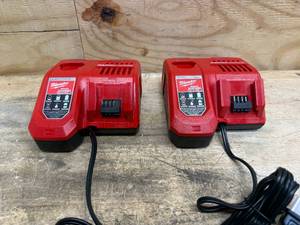 lot 176 image: Lot of 2 - Milwaukee Rapid Charger M12 M18