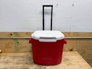 lot 204 image: Coleman Cooler Red