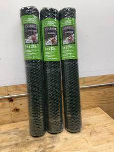 lot 208 image: Lot of 3 - EVERBILT 3 ft x 25 ft Poultry Netting Green Plastic