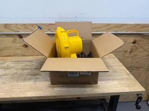 lot 213 image: Intertek Z-50 Electric Blower