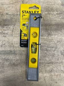 lot 238 image: Stanley Torpedo Level 9 (0828252.79)