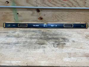 lot 247 image: Tolsen 48 Magnetic Level (08282513.75)