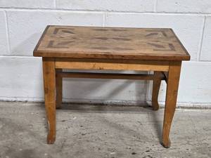 lot 15 image: Vintage Wooden Side Table with Inlay Design 15x20x12 in