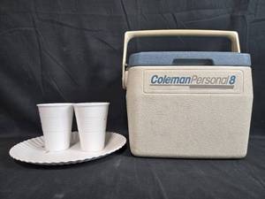 lot 34 image: Coleman Personal Cooler with Plastic Cups and Plastic Plate w Ant Design