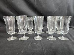 lot 66 image: Set of Vintage Glass Dessert and Sundae Cups