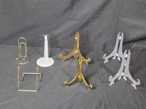 lot 97 image: Collection of Display Stands Assorted Metal and Acrylic