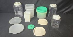lot 109 image: Assorted Plastic Food Storage Containers with Lids
