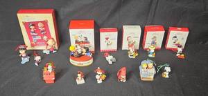 lot 148 image: Collection of Hallmark Peanuts Gang Christmas Ornaments with Some Boxes