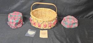 lot 154 image: Longaberger 2000 Let It Snow Basket with Plaid Liners and Tie-On