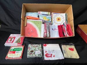 lot 270 image: Large Assortment of Decorative Party and Holiday Napkins
