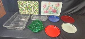 lot 275 image: Serving Tray and Plate Collection with Holiday and Floral Designs