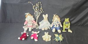 lot 298 image: Collection of Vintage-Style Decorative Easter Bunnies and Frog Plush Figures