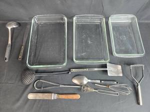 lot 326 image: Glass Baking Dishes and Kitchen Utensil Set