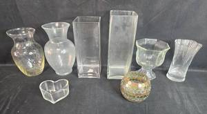 lot 354 image: Collection of Assorted Glass Vases and Bowls