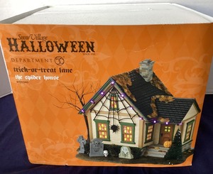 lot 138 image: Dept. 56 Halloween The Spider House
