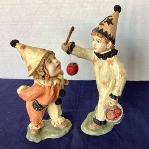 lot 145 image: Bethany Lowe Halloween  Halloween Apple Game