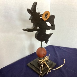 lot 189 image: Wooden Witch Weathervane