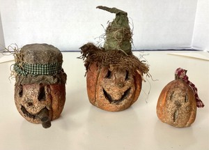 lot 202 image: Group of 3 Small Pottery Pumpkins