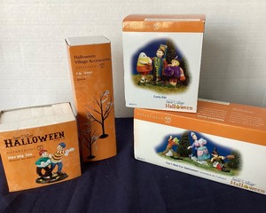 lot 210 image: Dept. 56 Halloween Group of 4 Accessories